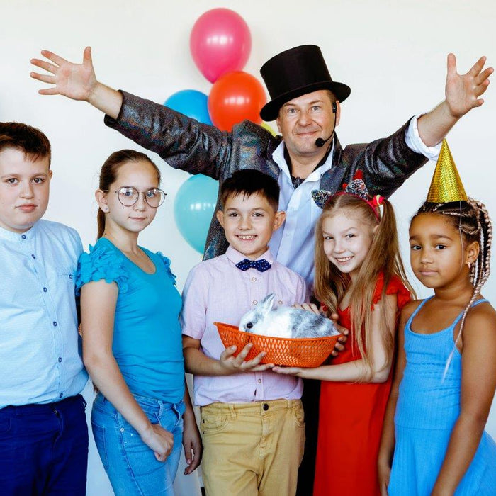 Start Your Own Magic Business: A Step-by-Step Guide for Aspiring Performers