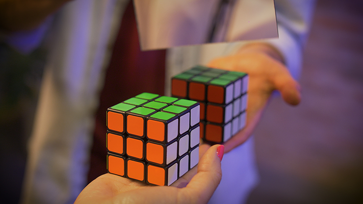 Mirror Standard Rubik Cube by Rodrigo Romano (watch video)