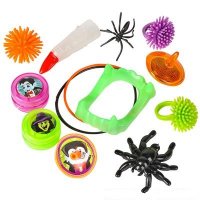 HALLOWEEN TOY AND NOVELTY ASSORTMENT (case of 12 bags)